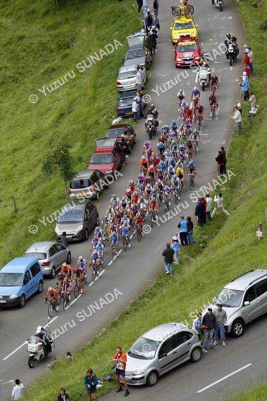 Peloton on Col de Peyresourde003p.jpg